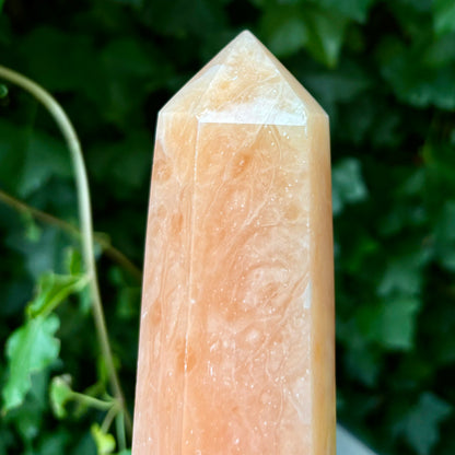 Orange kalcitobelisk - 22,5 cm