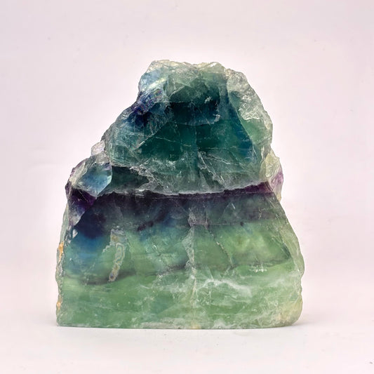 Billede af Rainbow fluorite mountain, ena sidan polerad - 10,5 cm