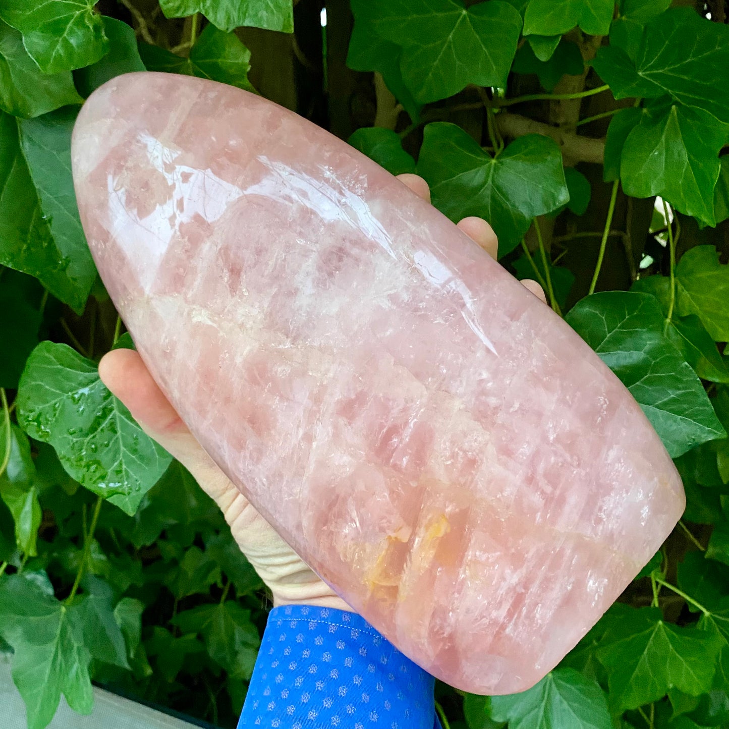 Rose Quartz Menhir - 26 cm, 4,9 kg Rose Quartz Menhir - 26 cm, 4,9 kg