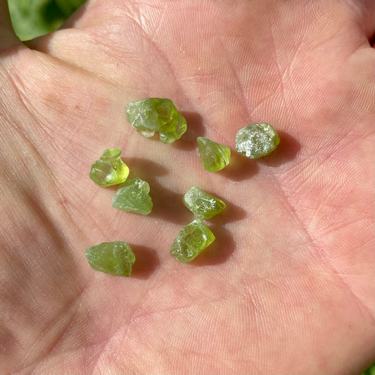 Billede af Chrysolit / peridot naturlig 0,5 - 1 cm