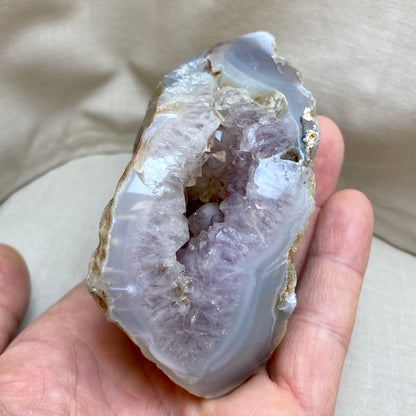 Ametyst agat geode, poleret 10,5 cm