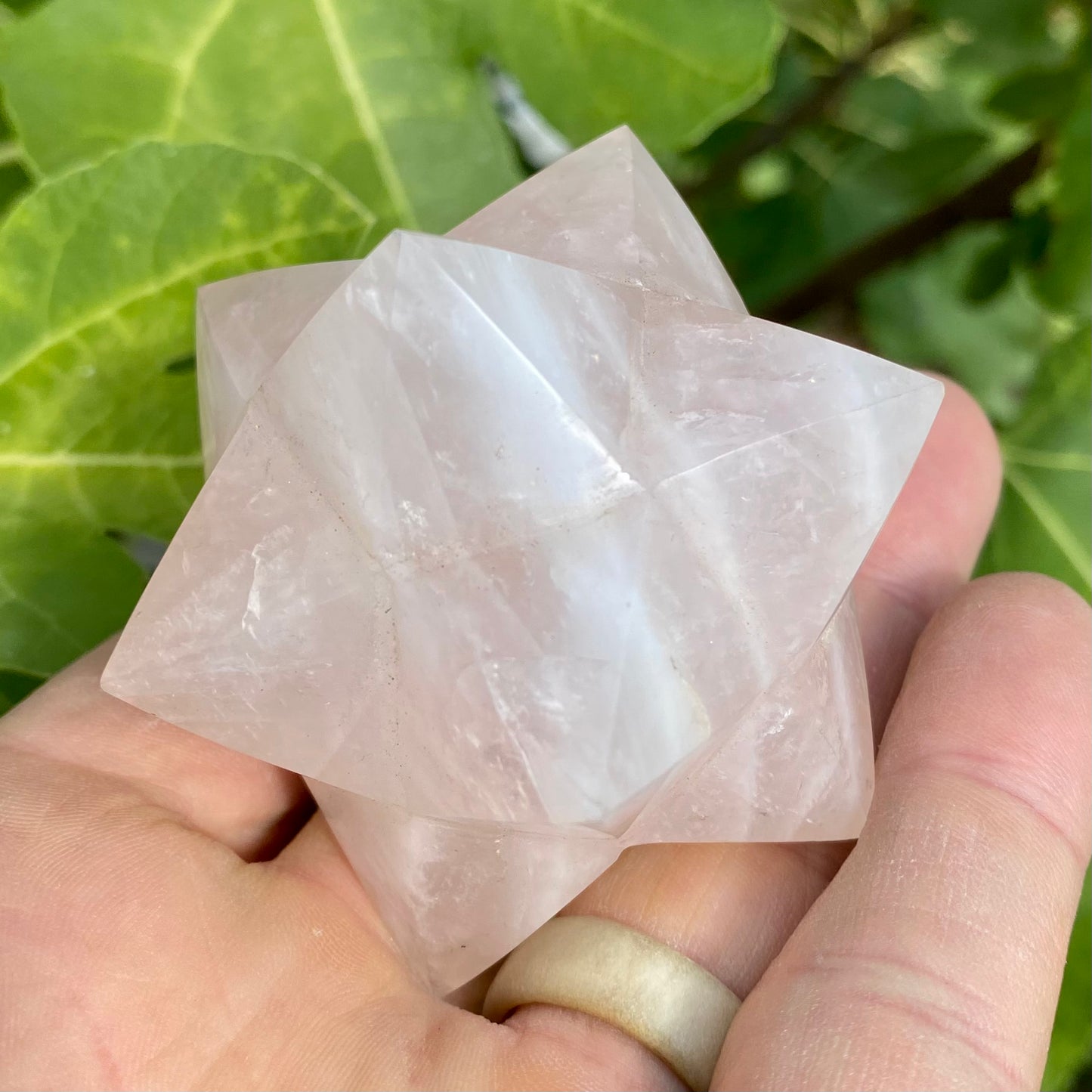 Stellat dodekaeder / dubbel Merkaba Rose Quartz Stellat dodekaeder / dubbel Merkaba Rose Quartz