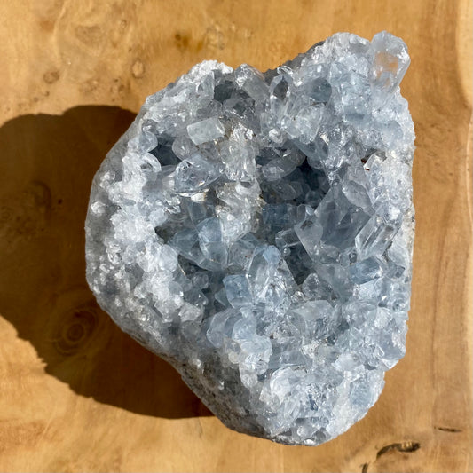 Billede af Celestite geode fragment 1.064 gram