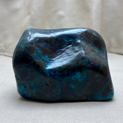 Shattuckite rå/lätt polerad 7 cm