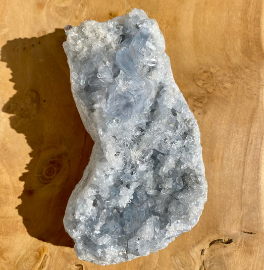 Billede af Celestite geode fragment 717 gram