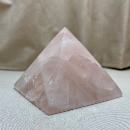 Pyramid Rose Quartz - 8 x 6 cm