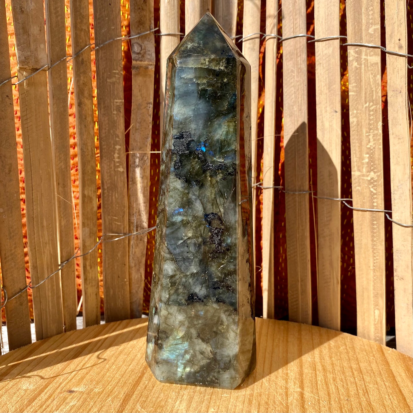 Labradorit obelisk / tårn 17 cm Labradorit obelisk / tårn 17 cm