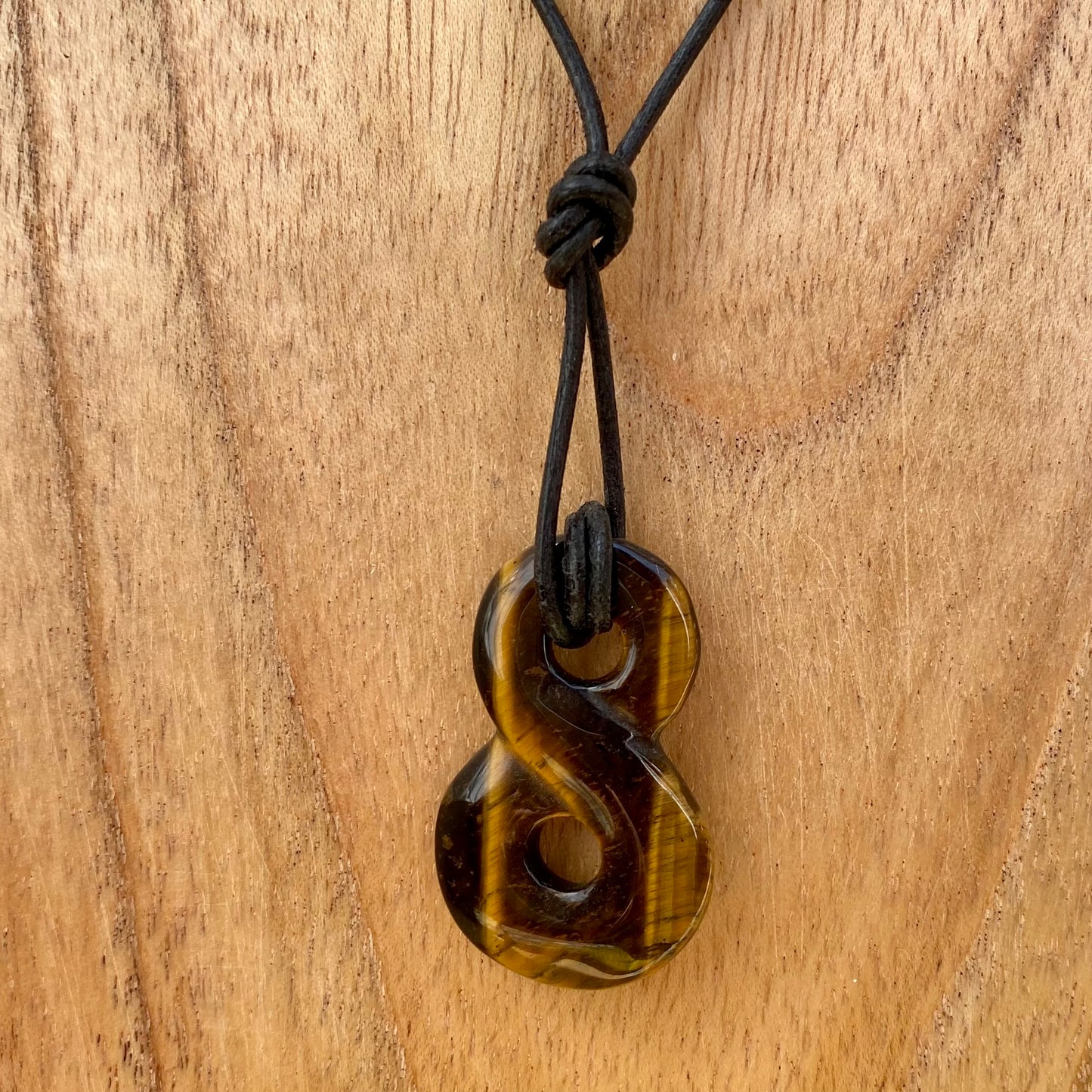 Tiger's Eye Eternity Symbol Halsband Tiger's Eye Eternity Symbol Halsband